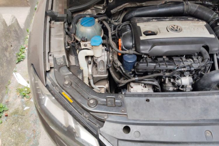 Used Volkswagen Passat 2011 2.0 TSI DSG Ultimate Edition Engine Bay Right