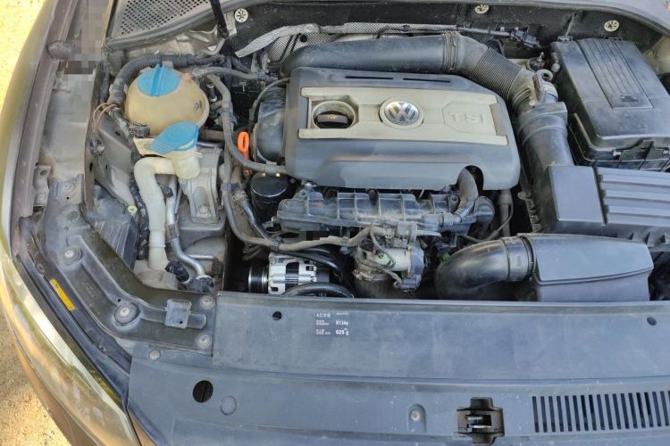 Used Volkswagen Passat 2011 1.8TSI DSG Prestige Edition Engine Bay Right