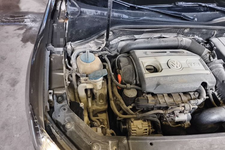 Used Volkswagen Passat 2011 1.8 TSI DSG Prestige Edition Engine Bay Right