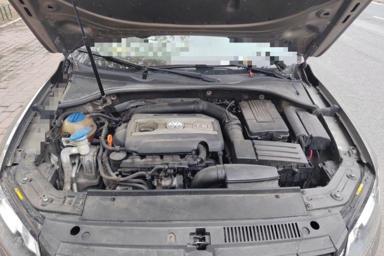 Used Volkswagen Passat 2011 1.8TSI DSG Prestige Edition Engine Bay