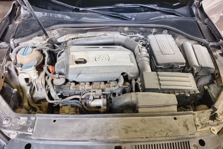 Used Volkswagen Passat 2011 1.8 TSI DSG Prestige Edition Engine Bay