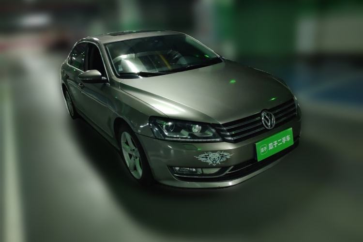 Used Volkswagen Passat 2011 2.0 TSI DSG Premium Edition Front Right 45 Deg