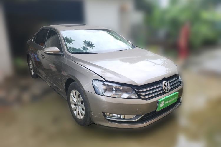 Used Volkswagen Passat 2011 1.8 TSI DSG Prestige Edition Front Right 45 Deg