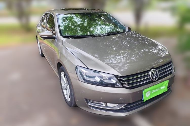 Used Volkswagen Passat 2011 1.8TSI DSG Prestige Edition Front Right 45 Deg