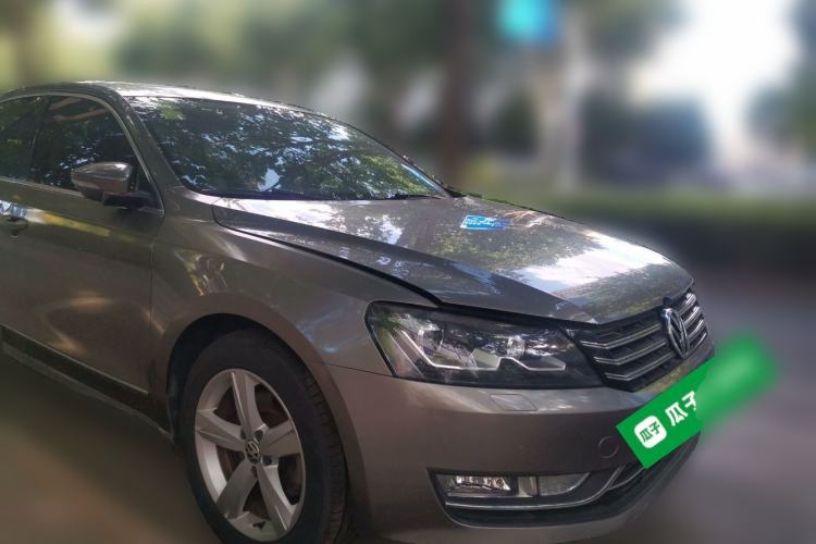 Used Volkswagen Passat 2011 1.8TSI DSG Prestige Edition Front Right 45 Deg