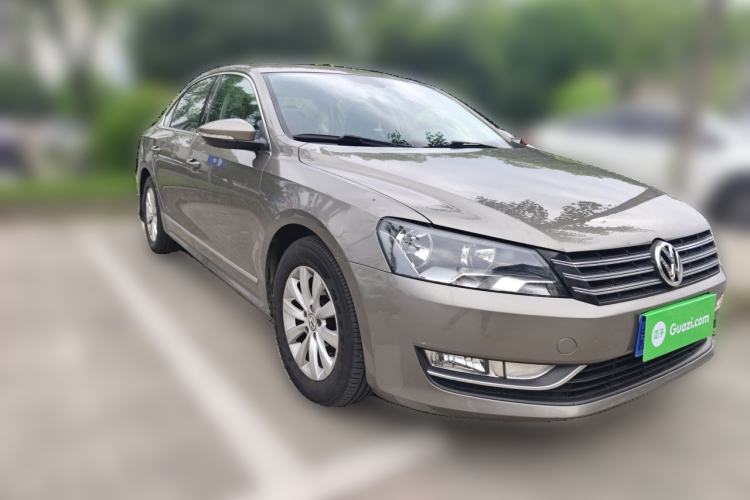 Used Volkswagen Passat 2011 1.8 TSI DSG Prestige Edition Front Right 45 Deg