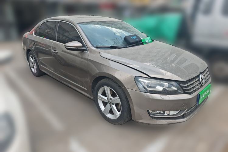 Used Volkswagen Passat 2011 1.8TSI DSG Prestige Edition Front Right 45 Deg