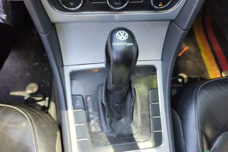 Used Volkswagen Passat 2011 1.8 TSI DSG Prestige Edition Gear Lever