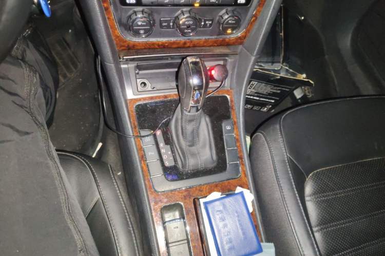 Used Volkswagen Passat 2011 1.8TSI DSG Prestige Edition Gear Lever