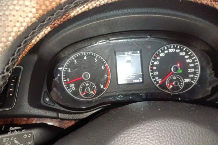 Used Volkswagen Passat 2011 1.8TSI DSG Prestige Edition Instrument Cluster