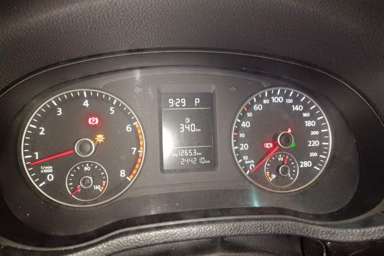 Used Volkswagen Passat 2011 1.8TSI Automatic Prestige Edition Instrument Cluster
