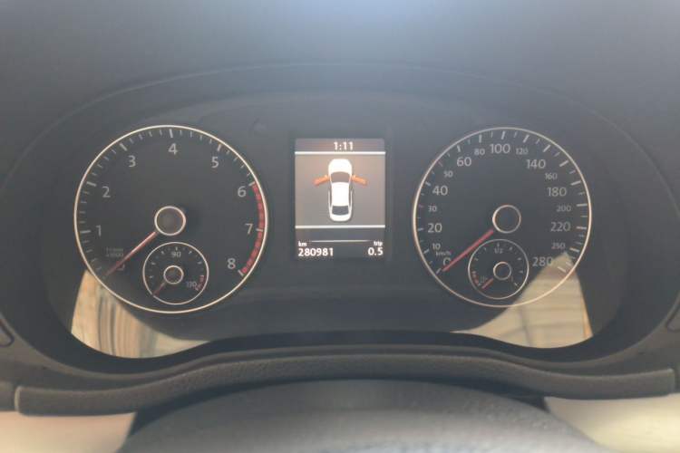 Used Volkswagen Passat 2011 1.8 TSI DSG Ultimate Edition Instrument Cluster