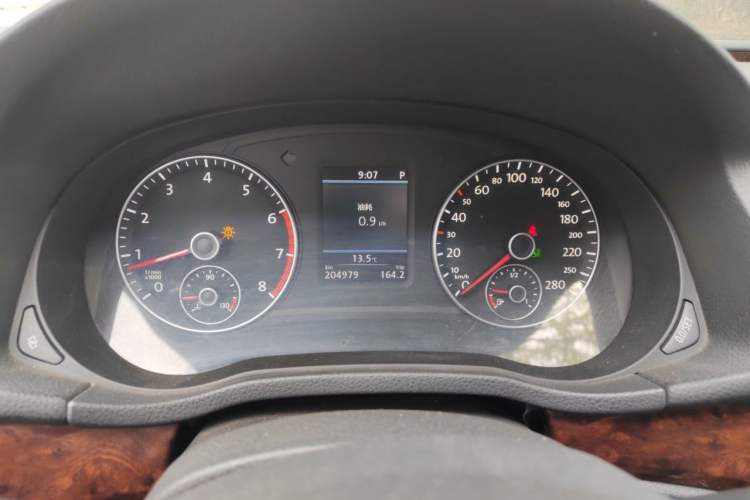 Used Volkswagen Passat 2011 1.8TSI DSG Prestige Edition Instrument Cluster