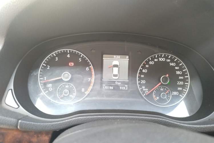 Used Volkswagen Passat 2011 2.0 TSI DSG Premium Edition Instrument Cluster