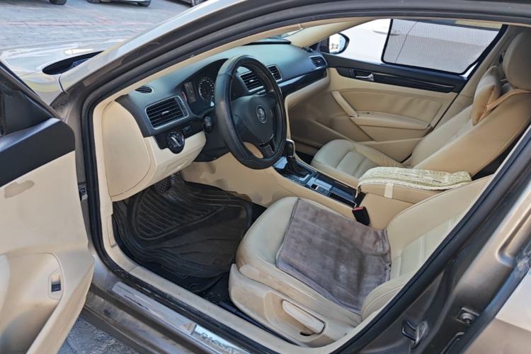 Used Volkswagen Passat 2011 1.8TSI Automatic Prestige Edition Left Front Seat