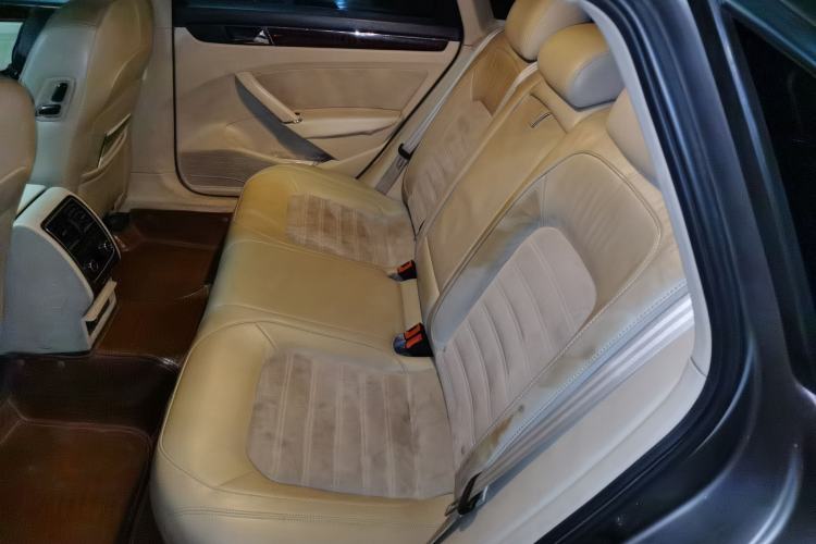 Used Volkswagen Passat 2011 2.0 TSI DSG Ultimate Edition Left Rear Seat