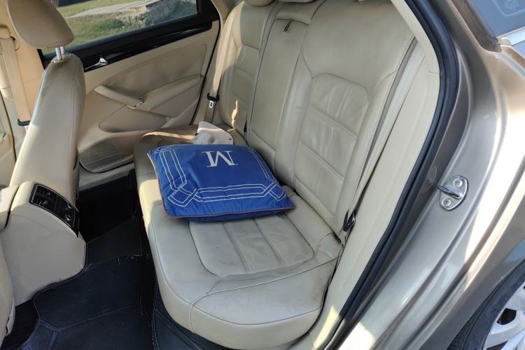 Used Volkswagen Passat 2011 1.8 TSI DSG Prestige Edition Left Rear Seat