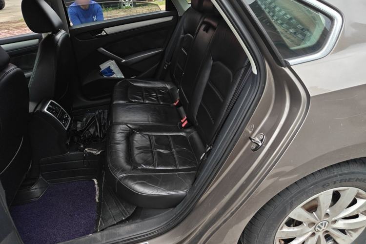 Used Volkswagen Passat 2011 1.8TSI Automatic Prestige Edition Left Rear Seat