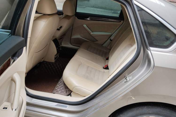 Used Volkswagen Passat 2011 2.0 TSI DSG Ultimate Edition Left Rear Seat