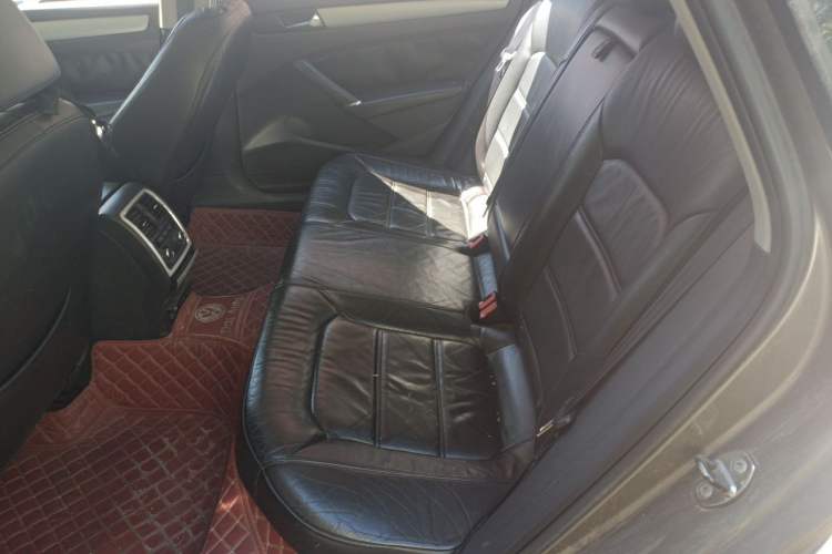 Used Volkswagen Passat 2011 1.8 TSI DSG Prestige Edition Left Rear Seat