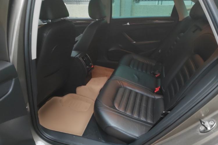 Used Volkswagen Passat 2011 1.8TSI DSG Prestige Edition Left Rear Seat