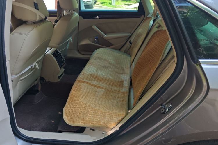 Used Volkswagen Passat 2011 1.8TSI DSG Prestige Edition Left Rear Seat