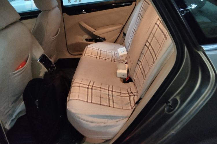 Used Volkswagen Passat 2011 1.8TSI Automatic Prestige Edition Left Rear Seat