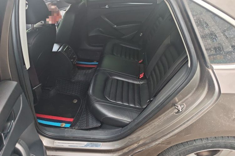 Used Volkswagen Passat 2011 1.8TSI DSG Prestige Edition Left Rear Seat