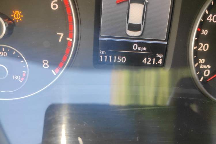 Used Volkswagen Passat 2011 2.0 TSI DSG Ultimate Edition Odometer Close Up