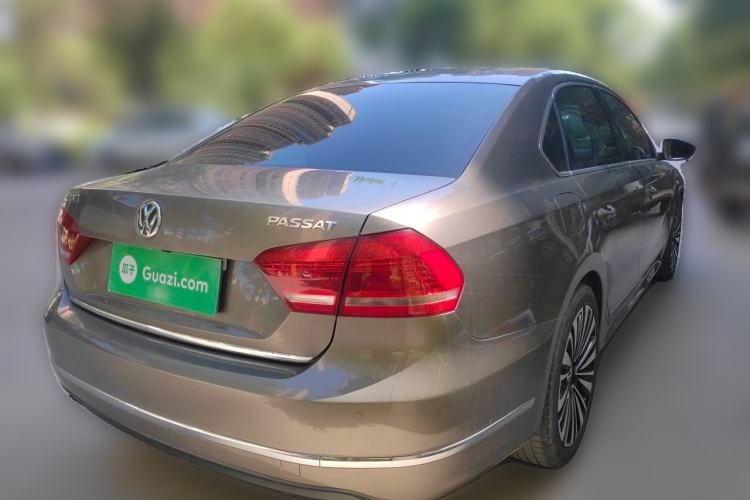 Used Volkswagen Passat 2011 2.0 TSI DSG Ultimate Edition Rear Right 45 Deg