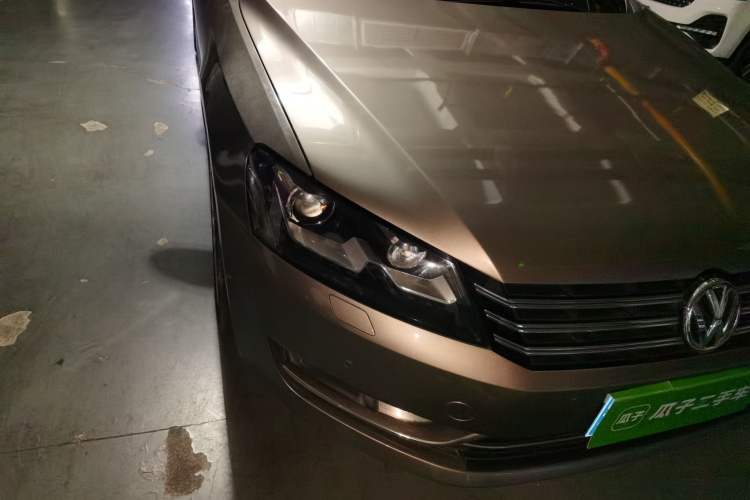 Used Volkswagen Passat 2011 2.0 TSI DSG Ultimate Edition Right Front Headlight