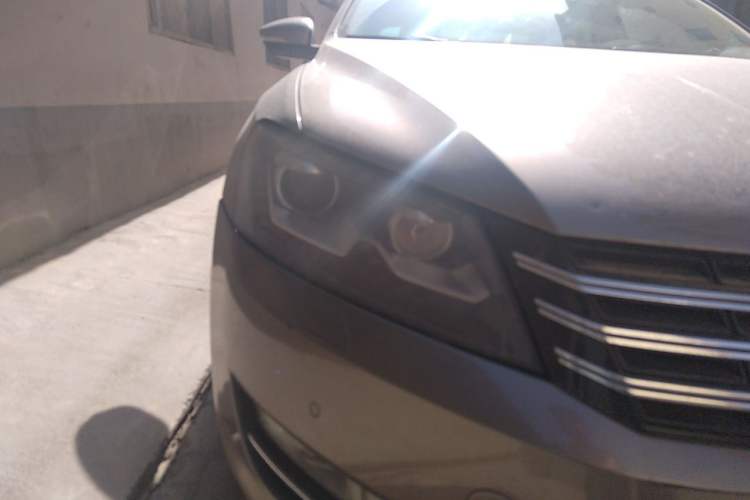 Used Volkswagen Passat 2011 2.0 TSI DSG Premium Edition Right Front Headlight