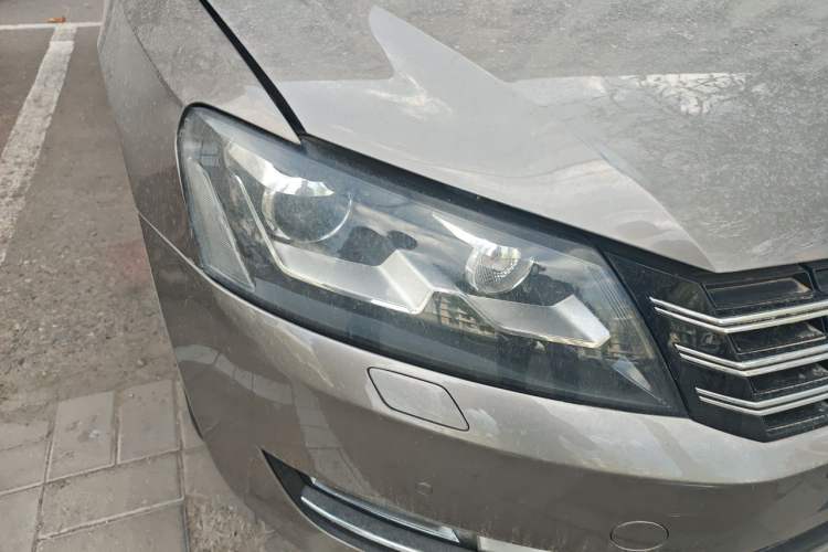 Used Volkswagen Passat 2011 1.8TSI DSG Prestige Edition Right Front Headlight