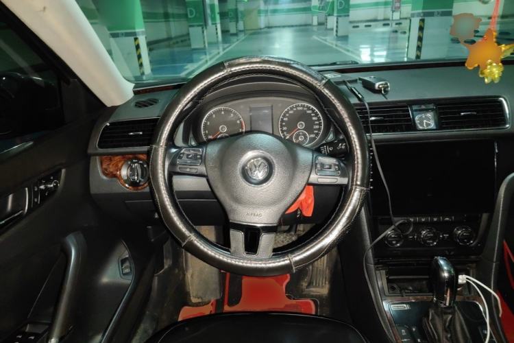 Used Volkswagen Passat 2011 2.0 TSI DSG Premium Edition Steering Wheel