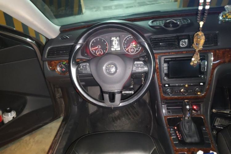 Used Volkswagen Passat 2011 1.8TSI DSG Prestige Edition Steering Wheel