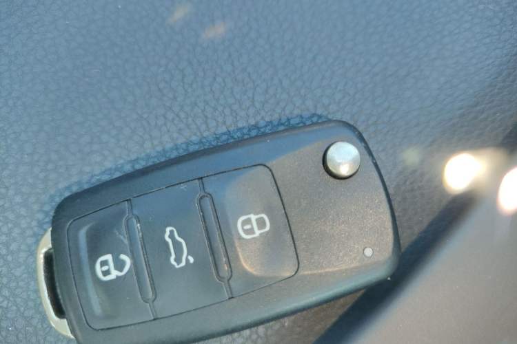 Used Volkswagen Passat 2011 1.8TSI DSG Prestige Edition Vehicle Key