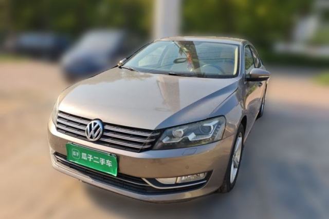 Ojetý Volkswagen Passat 2011 1.8 TSI DSG Ultimate Edition