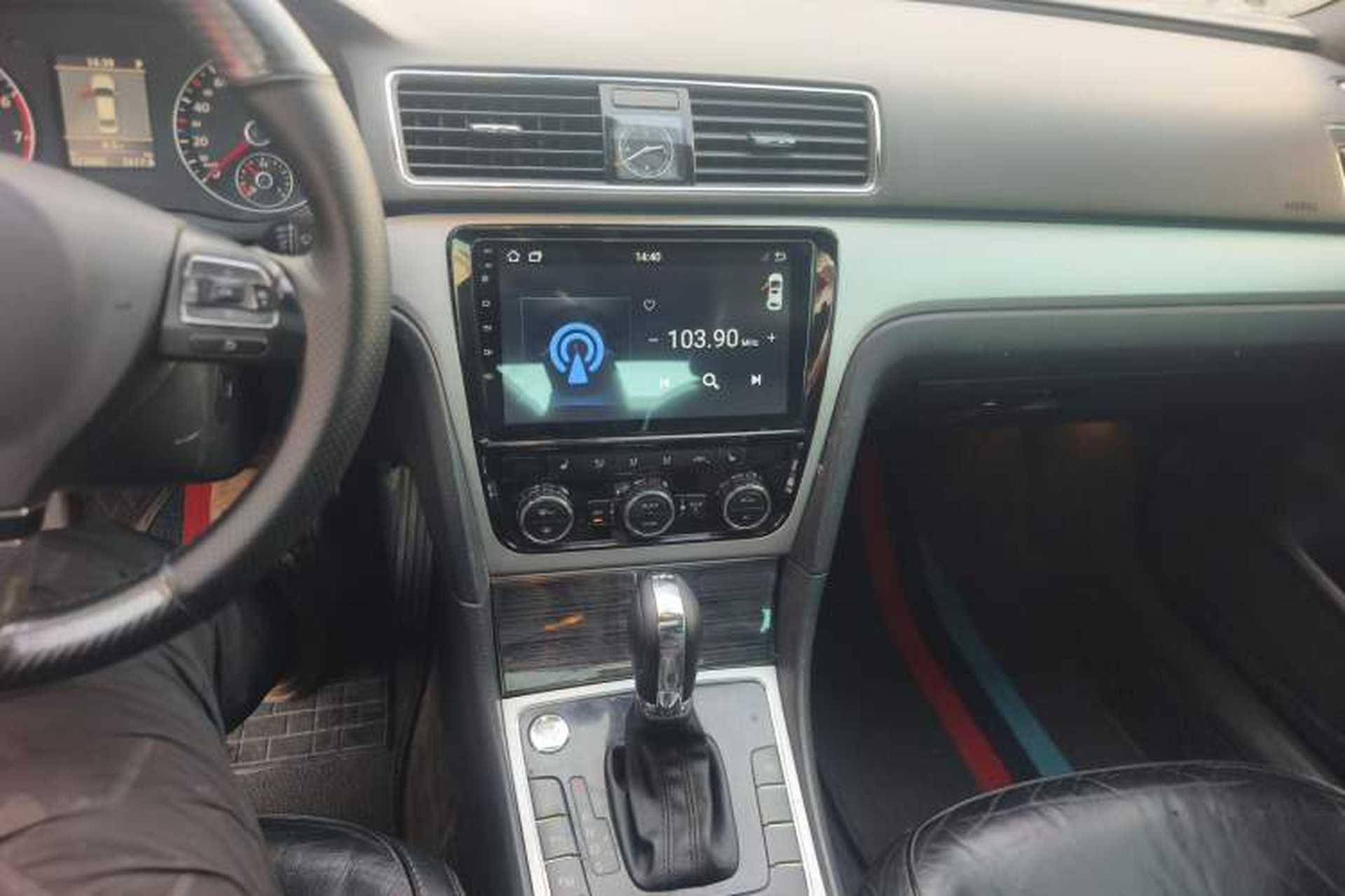 Used Volkswagen Passat 2011 2.0 TSI DSG Ultimate Edition Audio And AC Panel