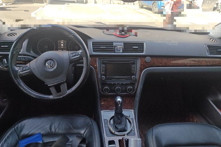 Used Volkswagen Passat 2011 1.8TSI DSG Prestige Edition Center Console