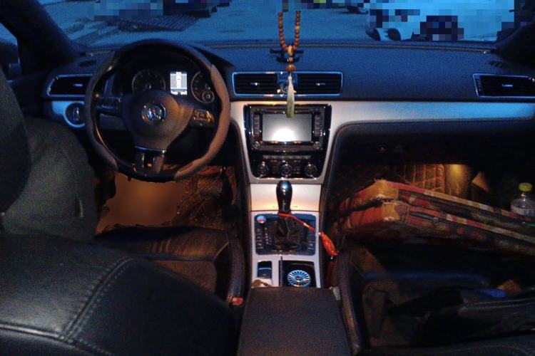 Used Volkswagen Passat 2011 3.0L V6 DSG Flagship Edition Center Console