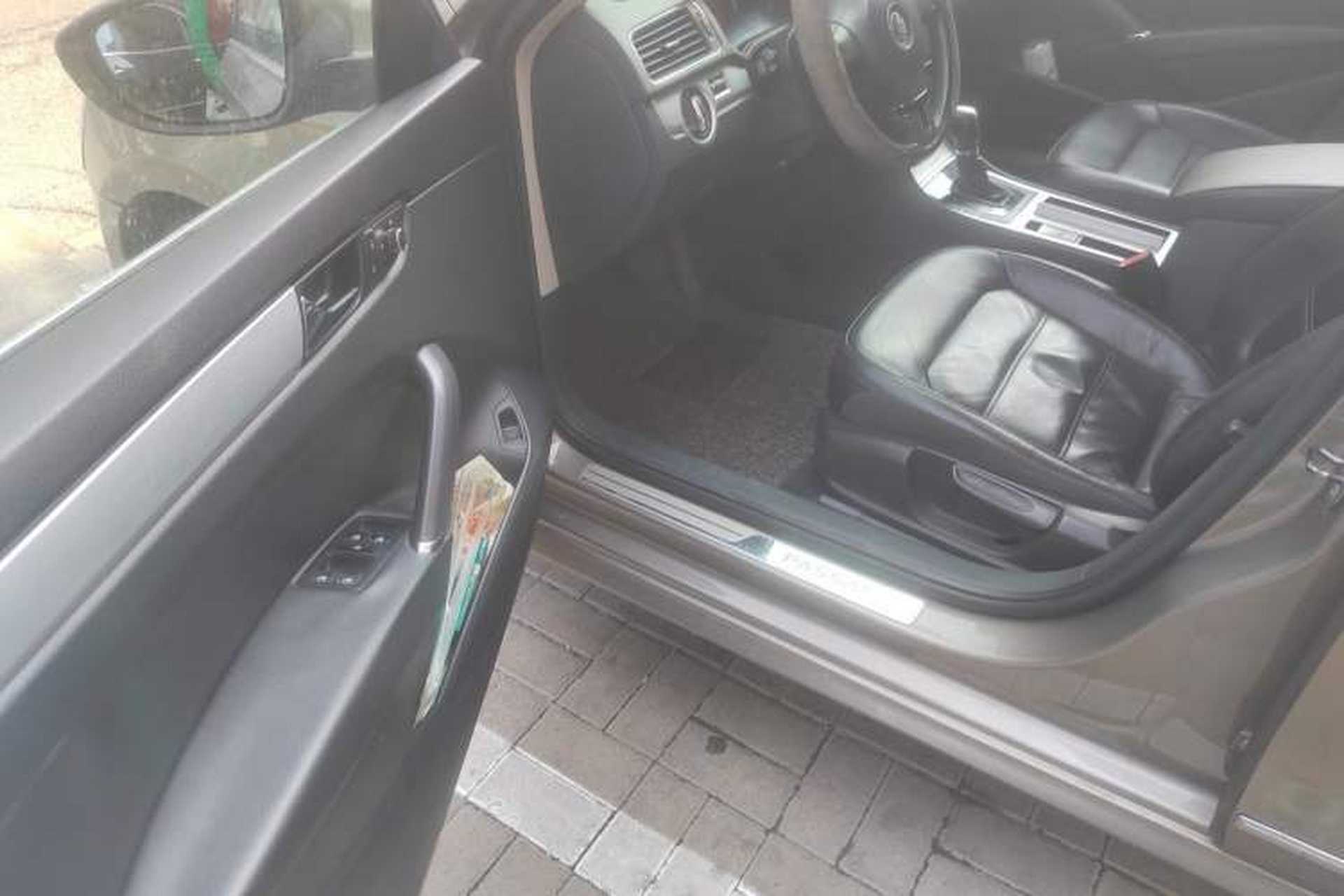 Used Volkswagen Passat 2011 1.8TSI Automatic Prestige Edition Driver Seat