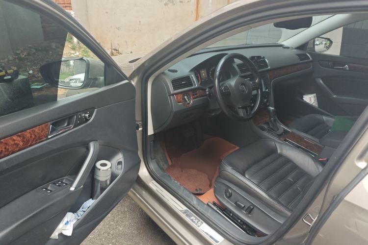 Used Volkswagen Passat 2011 1.8TSI DSG Prestige Edition Driver Seat