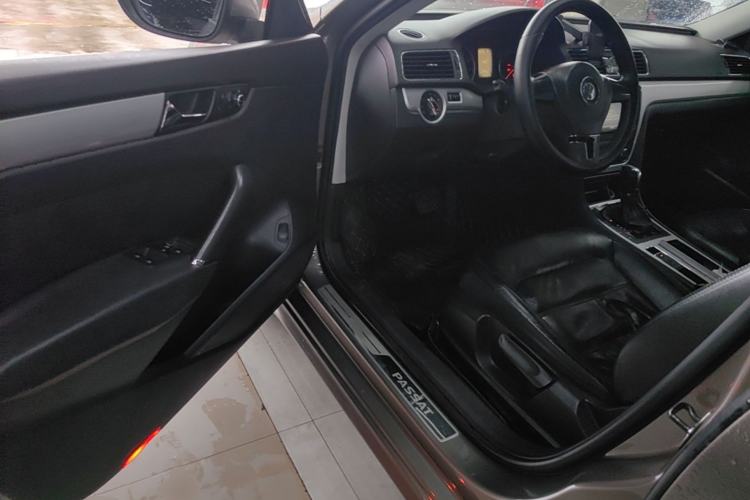 Used Volkswagen Passat 2011 1.8 TSI DSG Prestige Edition Driver Seat