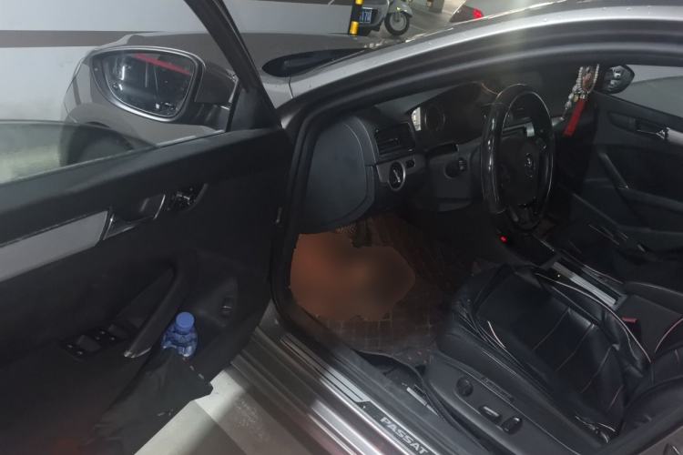 Used Volkswagen Passat 2011 2.0 TSI DSG Ultimate Edition Driver Seat