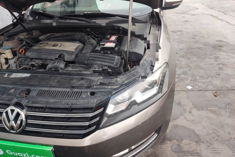 Used Volkswagen Passat 2011 1.8 TSI DSG Prestige Edition Engine Bay Left