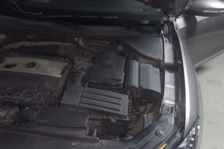 Used Volkswagen Passat 2011 2.0 TSI DSG Ultimate Edition Engine Bay Left