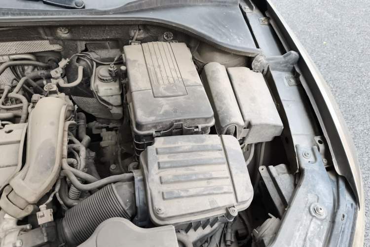 Used Volkswagen Passat 2011 1.4 TSI DSG Prestige Edition Engine Bay Left