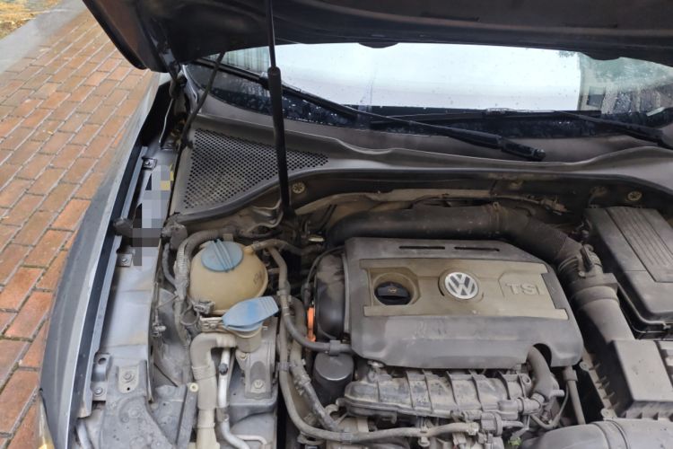 Used Volkswagen Passat 2011 1.8 TSI DSG Prestige Edition Engine Bay Right