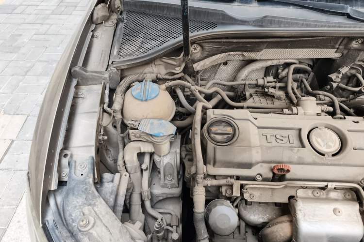 Used Volkswagen Passat 2011 1.4 TSI DSG Prestige Edition Engine Bay Right