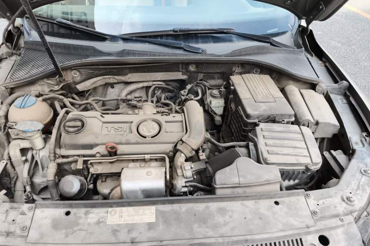 Used Volkswagen Passat 2011 1.4 TSI DSG Prestige Edition Engine Bay